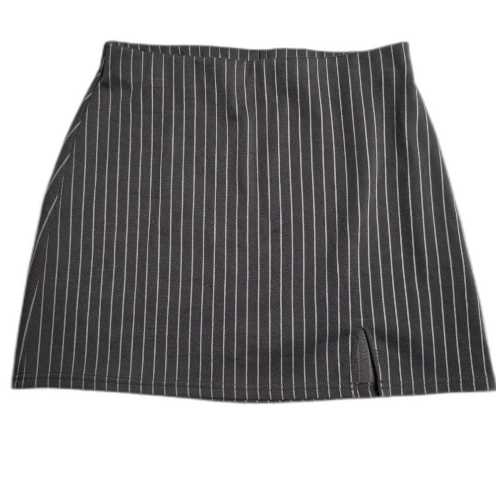 SO Women’s M Gray White Stripe Mini Skirt Front Slit Stretch Casual